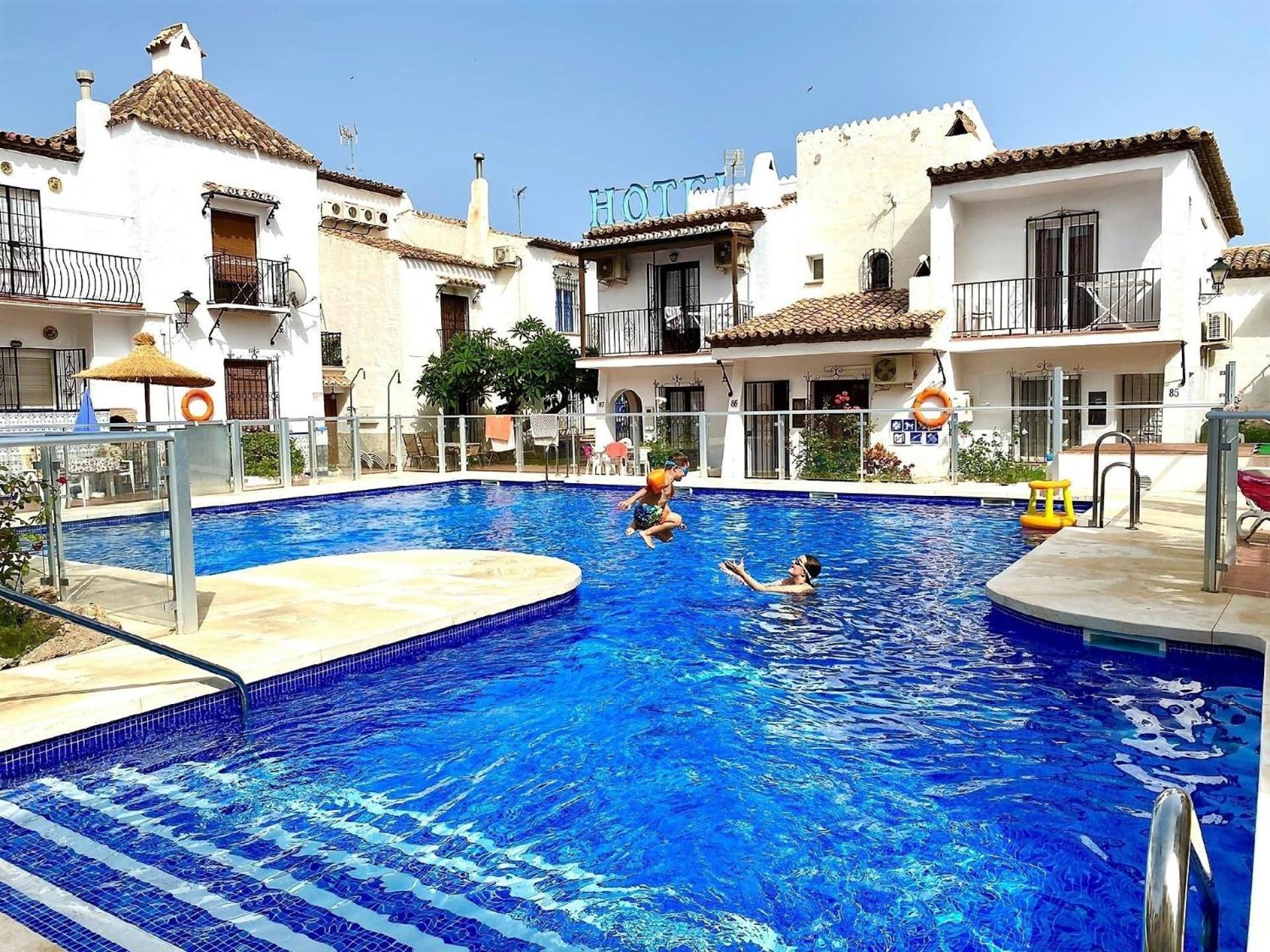 Fuer 4 Personen Ca 80 Qm In Nerja, Andalusien Costa Del Sol * Nerja